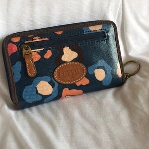 Fossil keychain wallet